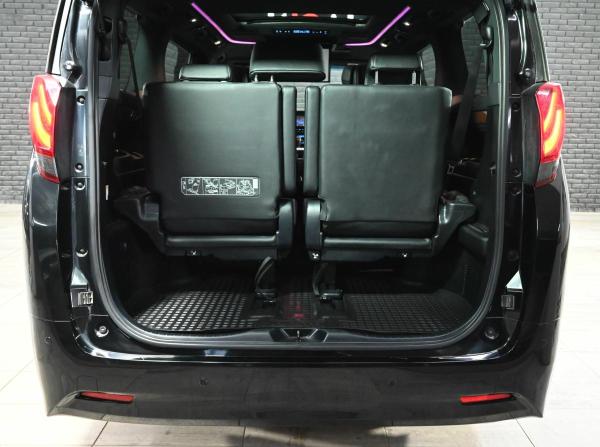 Toyota Alphard III с пробегом 2015 года, цена 3 570 000 рублей, 161799 км, минивэн, Автокод Объявления