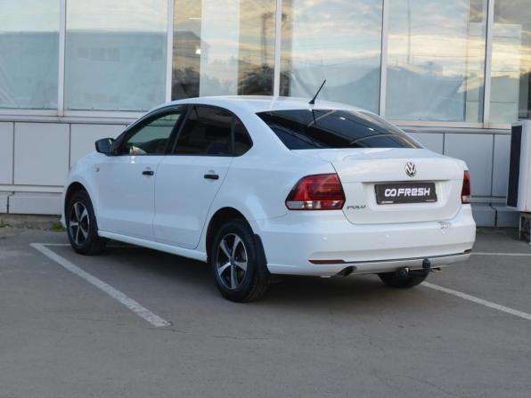 Volkswagen Polo V Рестайлинг с пробегом 2015 года, цена 1 039 000 рублей, 70000 км, седан, Автокод Объявления