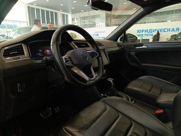 Volkswagen Tiguan II Рестайлинг с пробегом 2021 года, цена 3 990 000 рублей, 90477 км, внедорожник, Автокод Объявления