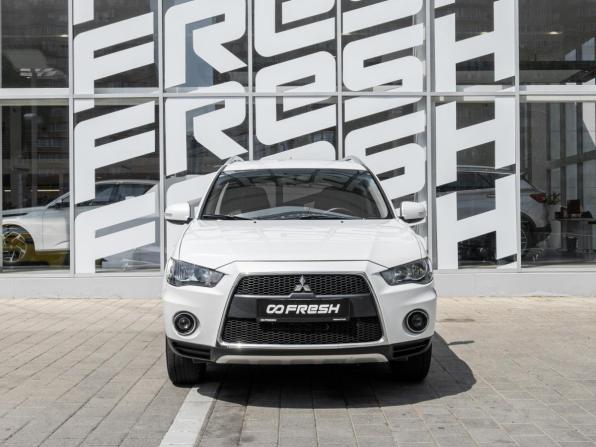 Mitsubishi Outlander II Рестайлинг с пробегом 2010 года, цена 1 070 000 рублей, 255027 км, внедорожник, Автокод Объявления
