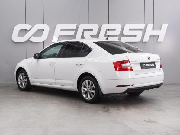 Skoda Octavia III (A7) Рестайлинг с пробегом 2018 года, цена 1 449 000 рублей, 180987 км, лифтбек, Автокод Объявления