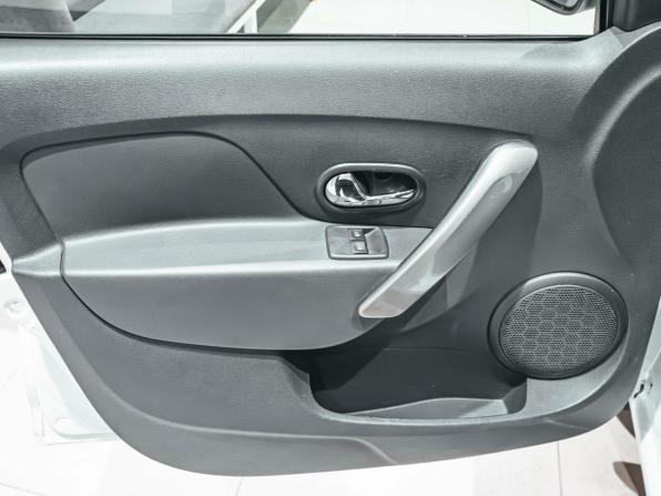 Renault Logan II Рестайлинг с пробегом 2020 года, цена 845 128 рублей, 87005 км, седан, Автокод Объявления