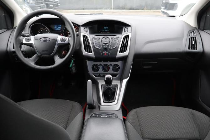 Ford Focus III с пробегом 2013 года, цена 529 000 рублей, 200000 км, седан, Автокод Объявления