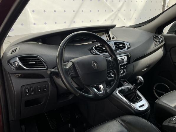 Renault Scenic III Рестайлинг с пробегом 2013 года, цена 1 410 000 рублей, 177608 км, компактвэн, Автокод Объявления