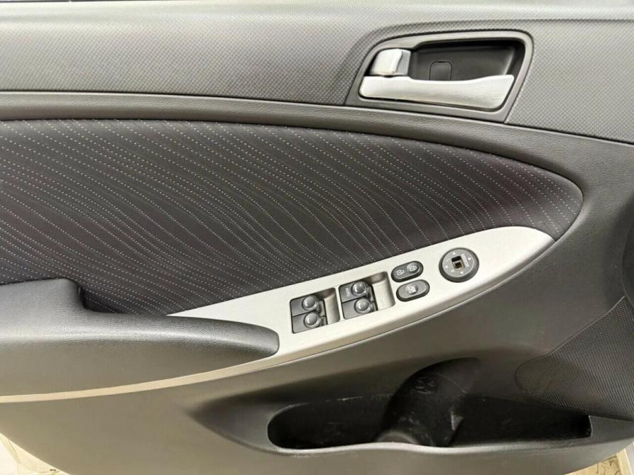 Hyundai Solaris I Рестайлинг Набережные Челны  - изображение 6