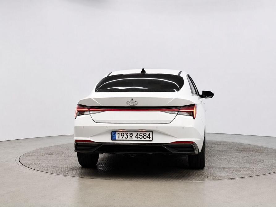Hyundai Elantra VI (AD) Рестайлинг Ростов-на-Дону  - изображение 4
