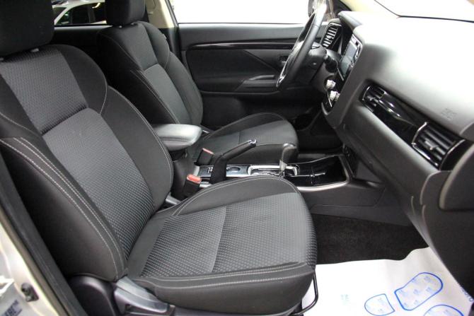 Mitsubishi Outlander III Рестайлинг 3 с пробегом 2020 года, цена 2 326 400 рублей, 82024 км, внедорожник, Автокод Объявления