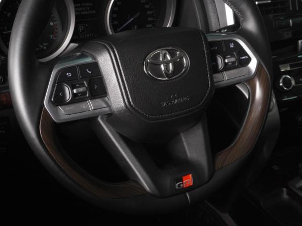 Toyota Land Cruiser 200 Series Рестайлинг 1 с пробегом 2012 года, цена 3 910 000 рублей, 323017 км, внедорожник, Автокод Объявления