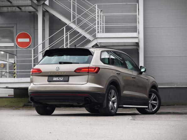 Volkswagen Touareg III с пробегом 2018 года, цена 3 559 000 рублей, 189000 км, внедорожник, Автокод Объявления