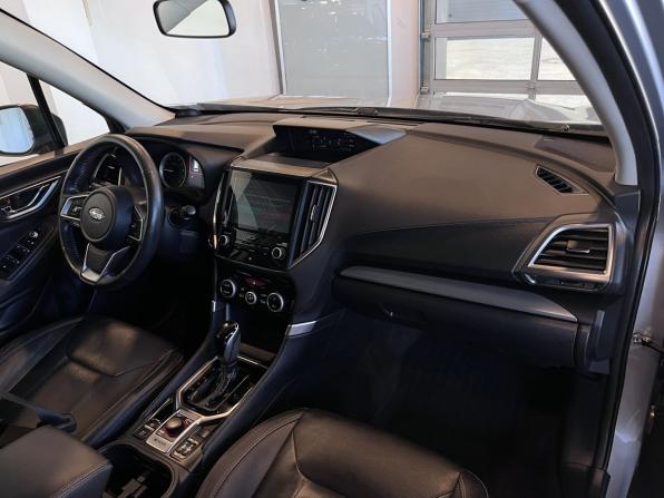 Subaru Forester V с пробегом 2018 года, цена 2 468 000 рублей, 127642 км, внедорожник, Автокод Объявления