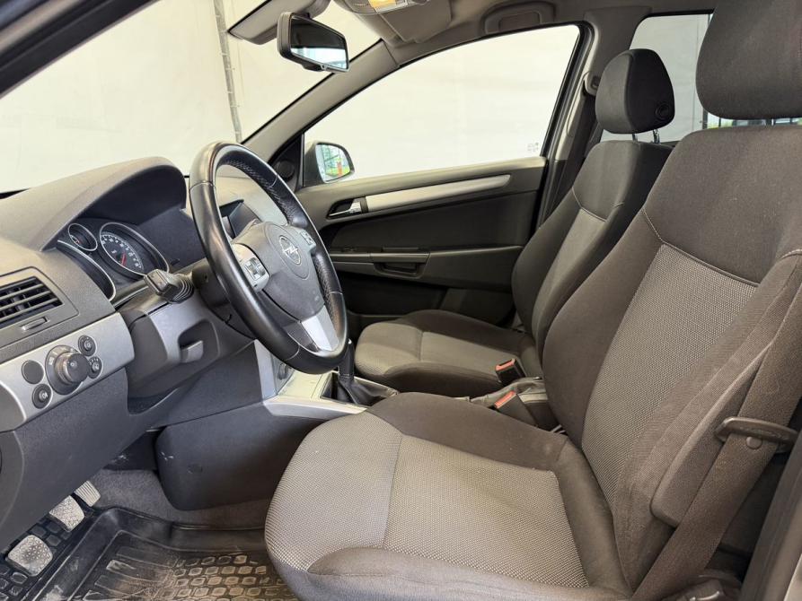Opel Astra H Рестайлинг Псков  - изображение 9