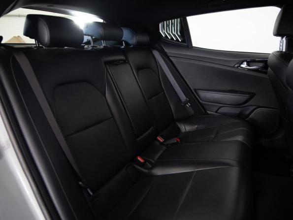 Kia Stinger I Рестайлинг с пробегом 2021 года, цена 3 400 000 рублей, 49936 км, лифтбек, Автокод Объявления