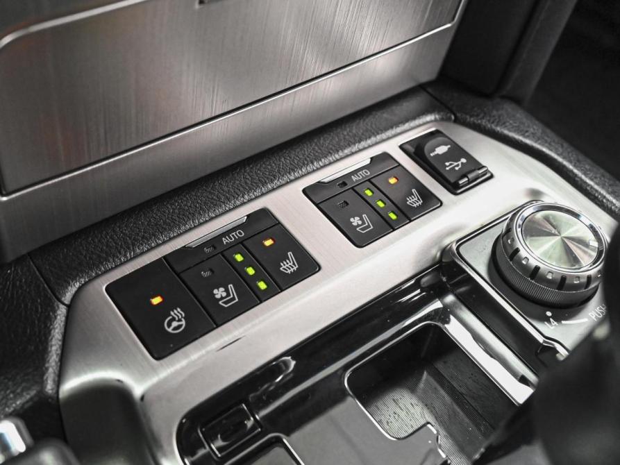 Toyota Land Cruiser 200 Series Рестайлинг 2 Ставрополь  - изображение 13