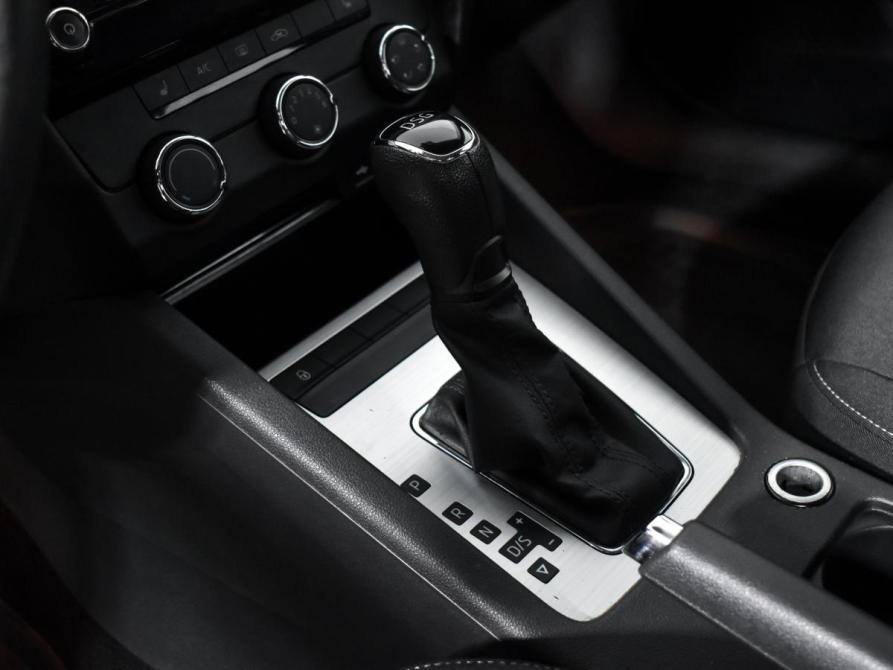 Skoda Octavia III (A7) Рестайлинг Санкт-Петербург  - изображение 14