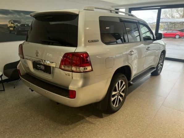 Toyota Land Cruiser 200 Series с пробегом 2011 года, цена 2 555 000 рублей, 325660 км, внедорожник, Автокод Объявления