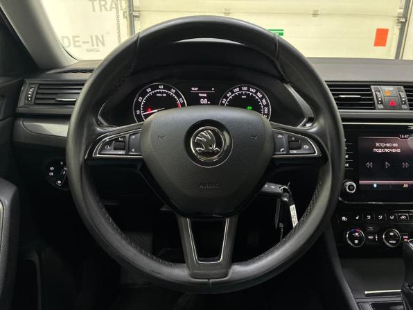 Skoda Superb III с пробегом 2018 года, цена 1 780 000 рублей, 155000 км, лифтбек, Автокод Объявления