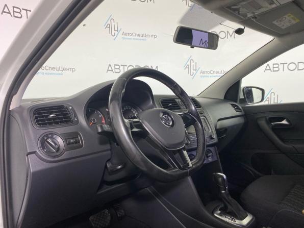 Volkswagen Polo V Рестайлинг с пробегом 2016 года, цена 1 010 000 рублей, 126534 км, седан, Автокод Объявления