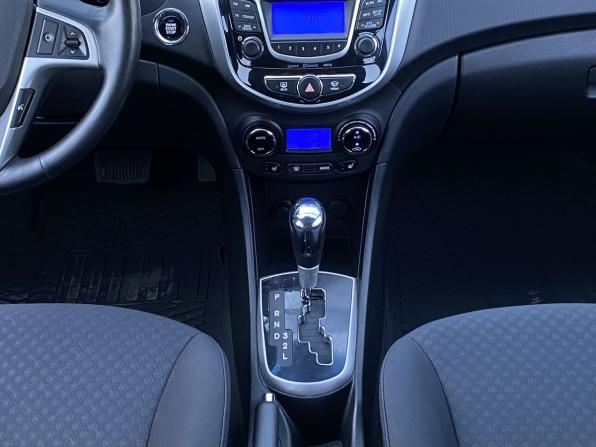 Hyundai Solaris I с пробегом 2014 года, цена 1 149 000 рублей, 44216 км, хэтчбек, Автокод Объявления