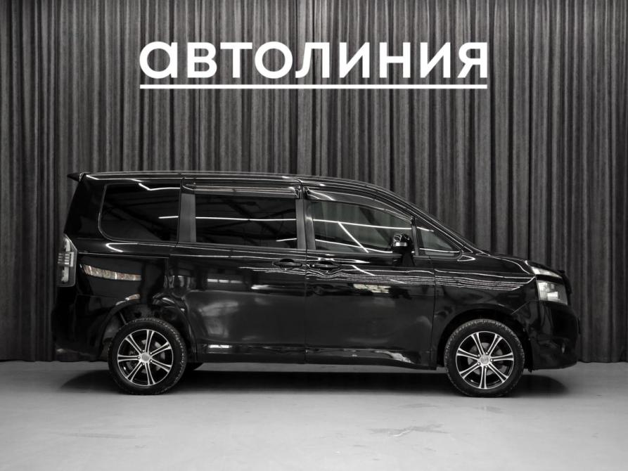 Toyota Voxy II (R70) Красноярск  - изображение 5