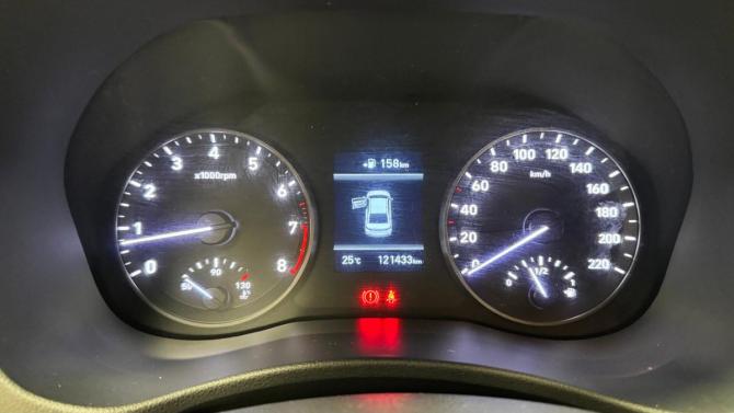 Hyundai Solaris II с пробегом 2017 года, цена 1 115 000 рублей, 121433 км, седан, Автокод Объявления