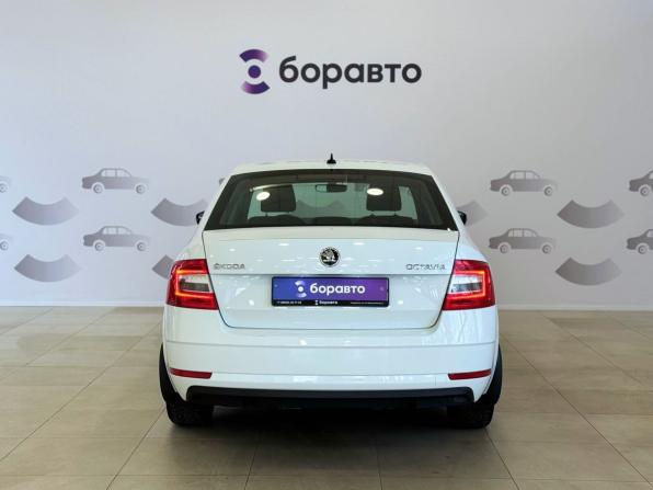 Skoda Octavia III (A7) Рестайлинг с пробегом 2020 года, цена 1 695 000 рублей, 115644 км, лифтбек, Автокод Объявления