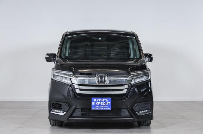 Honda Stepwgn V Рестайлинг с пробегом 2017 года, цена 2 009 000 рублей, 145000 км, минивэн, Автокод Объявления