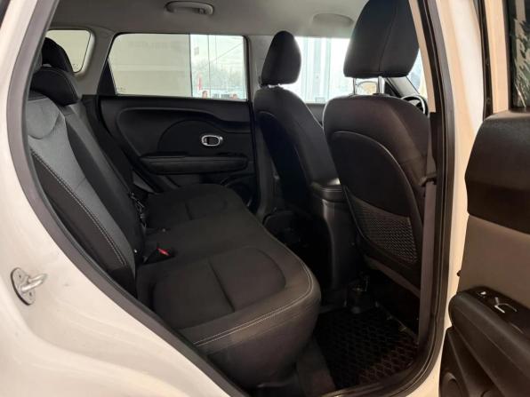 Kia Soul II Рестайлинг с пробегом 2018 года, цена 1 369 000 рублей, 138276 км, хэтчбек, Автокод Объявления