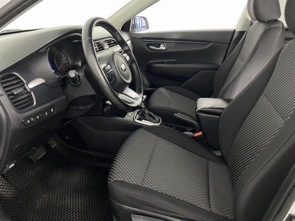 Kia Rio IV с пробегом 2018 года, цена 1 059 000 рублей, 182768 км, седан, Автокод Объявления