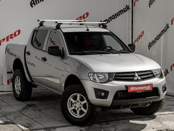 Mitsubishi L200 IV с пробегом 2010 года, цена 1 240 000 рублей, 212773 км, пикап, Автокод Объявления