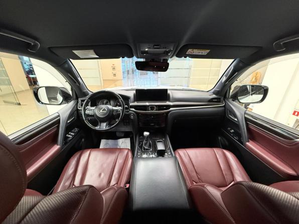 Lexus LX III Рестайлинг 2 с пробегом 2019 года, цена 10 200 000 рублей, 105745 км, внедорожник, Автокод Объявления