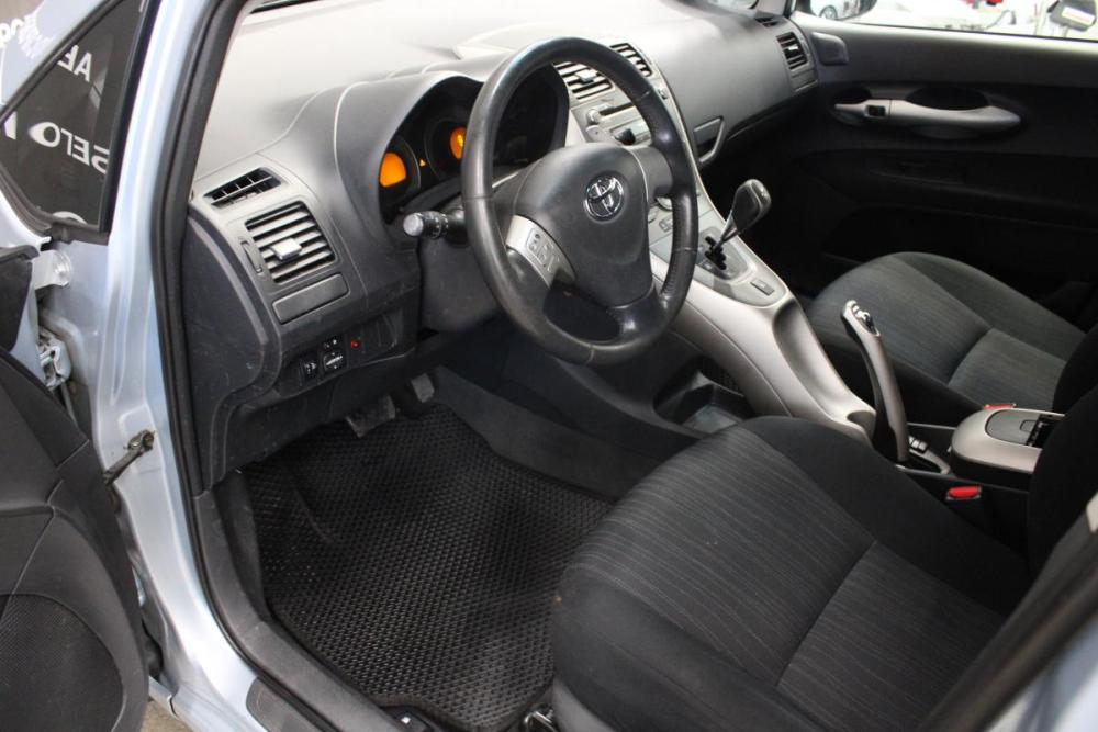 Toyota Auris I Томск  - изображение 5