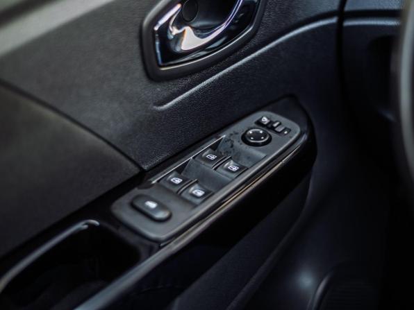 Renault Kaptur I Рестайлинг с пробегом 2020 года, цена 1 255 000 рублей, 205996 км, внедорожник, Автокод Объявления