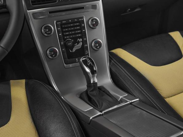 Volvo XC60 I Рестайлинг с пробегом 2017 года, цена 1 999 000 рублей, 166100 км, внедорожник, Автокод Объявления