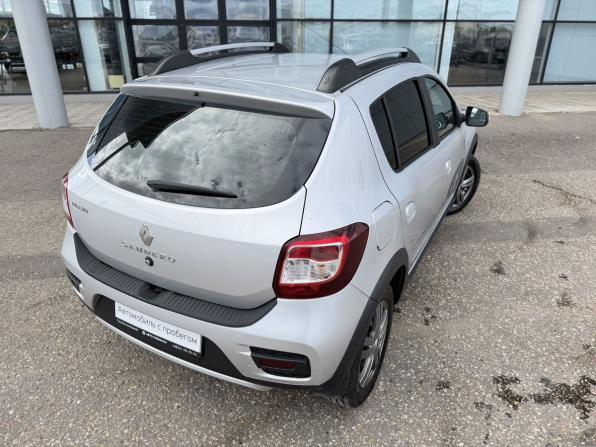 Renault Sandero II с пробегом 2016 года, цена 930 000 рублей, 121859 км, хэтчбек, Автокод Объявления