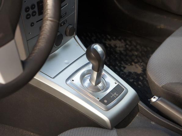 Opel Astra H Рестайлинг с пробегом 2010 года, цена 431 000 рублей, 115000 км, хэтчбек, Автокод Объявления