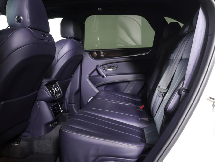 Bentley Bentayga I Москва  - изображение 11