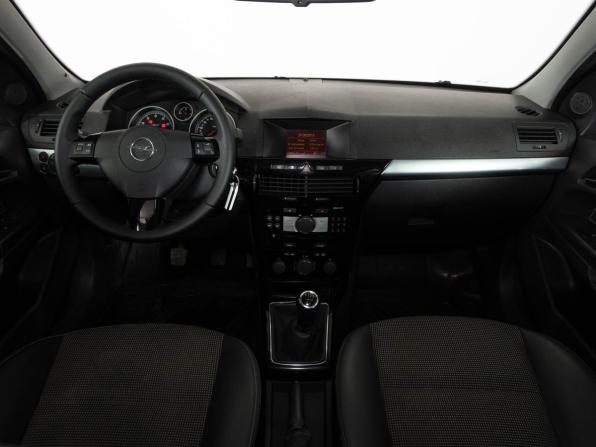 Opel Astra H Рестайлинг с пробегом 2013 года, цена 540 000 рублей, 141250 км, седан, Автокод Объявления