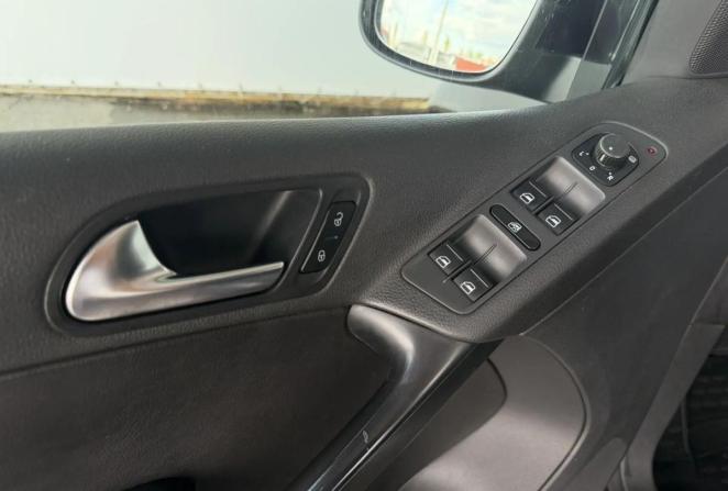 Volkswagen Tiguan I с пробегом 2010 года, цена 1 045 000 рублей, 196175 км, внедорожник, Автокод Объявления