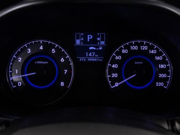 Hyundai Solaris I Рестайлинг с пробегом 2016 года, цена 999 000 рублей, 184660 км, седан, Автокод Объявления