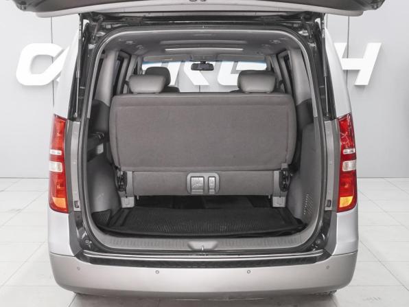 Hyundai Grand Starex I с пробегом 2013 года, цена 2 280 000 рублей, 133502 км, минивэн, Автокод Объявления