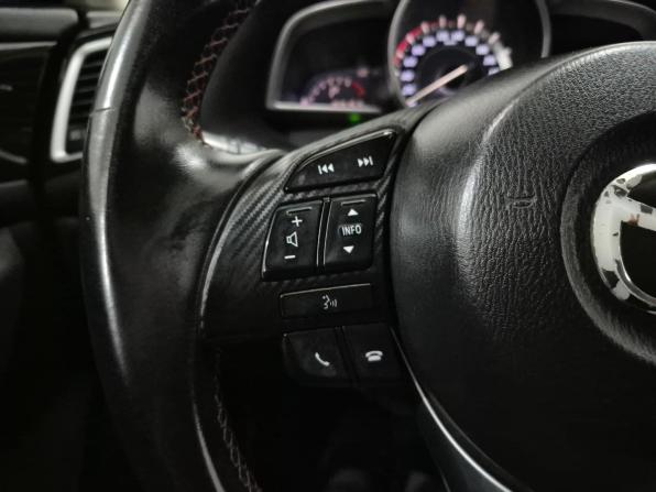 Mazda 3 III (BM) с пробегом 2015 года, цена 1 250 000 рублей, 168149 км, седан, Автокод Объявления
