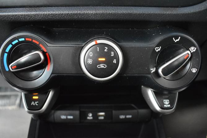 Kia Rio IV с пробегом 2019 года, цена 1 348 000 рублей, 151000 км, хэтчбек, Автокод Объявления