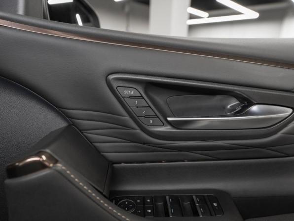 Toyota Alphard IV с пробегом 2024 года, цена 8 850 000 рублей, 25335 км, минивэн, Автокод Объявления