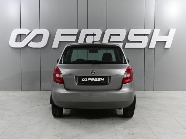 Skoda Fabia II Рестайлинг с пробегом 2012 года, цена 548 070 рублей, 228567 км, хэтчбек, Автокод Объявления