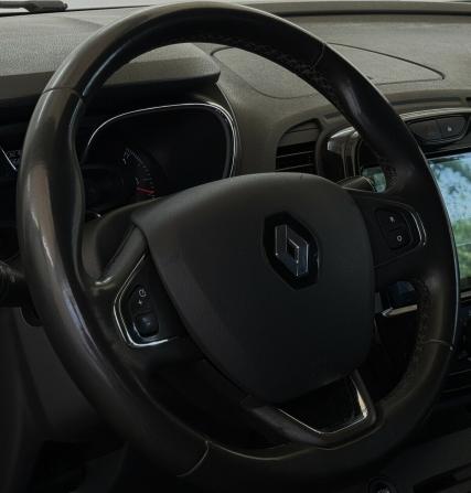 Renault Kaptur I с пробегом 2017 года, цена 1 540 000 рублей, 113278 км, внедорожник, Автокод Объявления