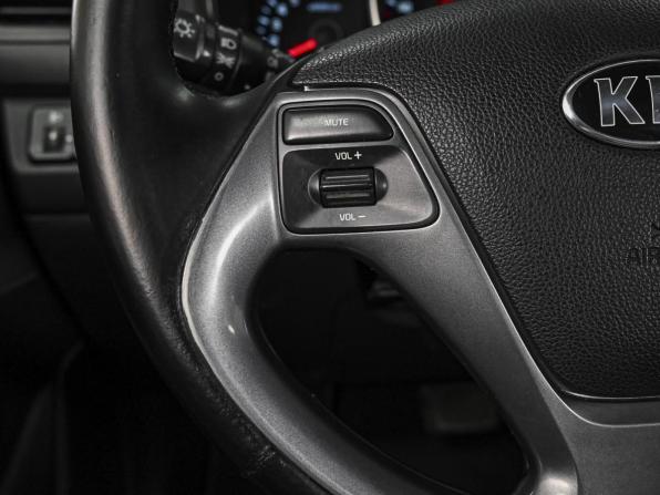 Kia Rio III Рестайлинг с пробегом 2015 года, цена 1 080 000 рублей, 163995 км, хэтчбек, Автокод Объявления