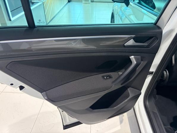 Volkswagen Tiguan II с пробегом 2020 года, цена 2 650 000 рублей, 78000 км, внедорожник, Автокод Объявления