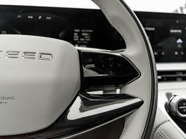 Exeed RX с пробегом 2023 года, цена 3 550 000 рублей, 30402 км, внедорожник, Автокод Объявления
