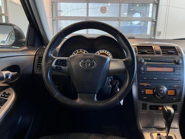 Toyota Corolla X (E140 E150) Рестайлинг с пробегом 2011 года, цена 954 000 рублей, 283569 км, седан, Автокод Объявления