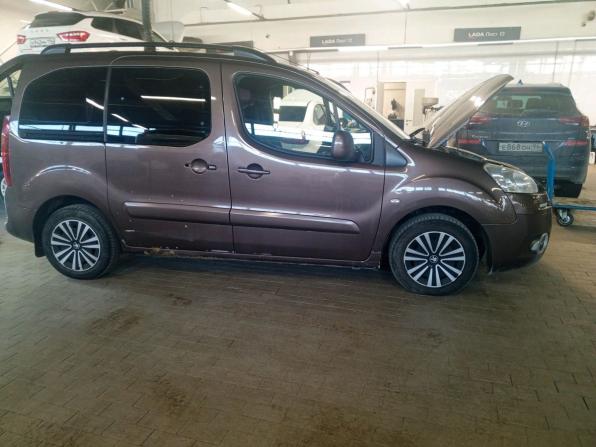 Peugeot Partner II Рестайлинг с пробегом 2012 года, цена 538 000 рублей, 222400 км, компактвэн, Автокод Объявления
